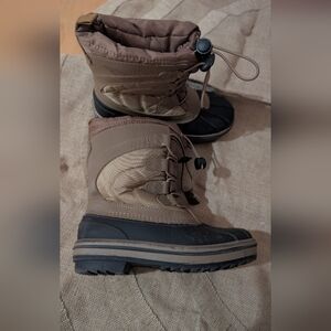 World Famous Sports Butte boys Brown and Black Winter Snow Boots